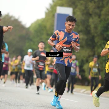 Runner Photo 6201319