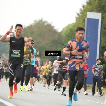 Runner Photo 6201321
