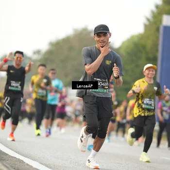Runner Photo 6201334