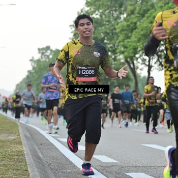 Runner Photo 6201345