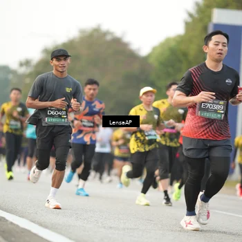 Runner Photo 6201358