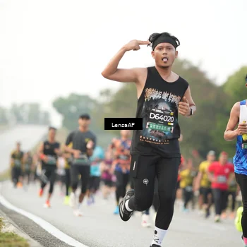 Runner Photo 6201377