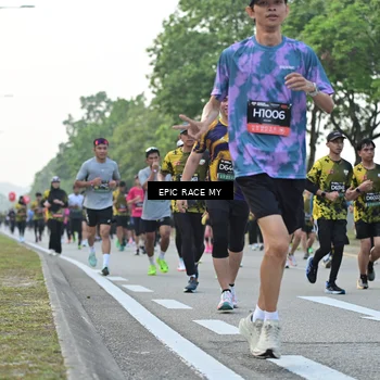 Runner Photo 6201392