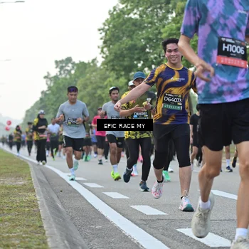 Runner Photo 6201403