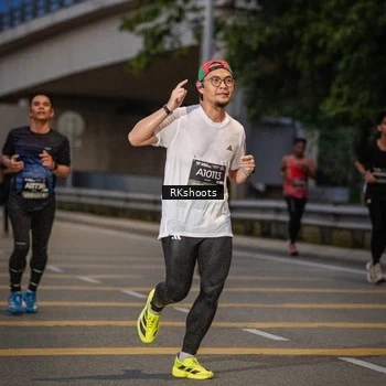 Runner Photo 6201440