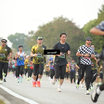 Runner Photo 6201484