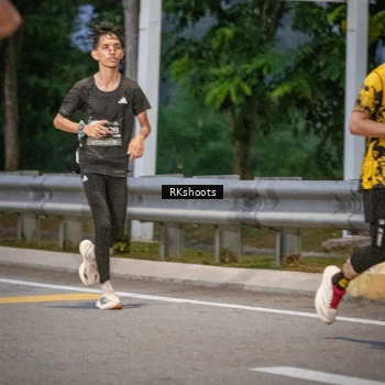 Runner Photo 6201490