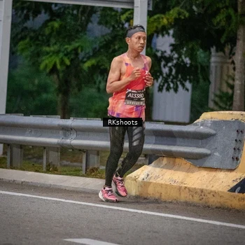 Runner Photo 6201518