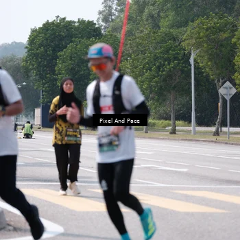 Runner Photo 6201536