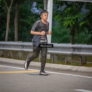 Runner Photo 6201538