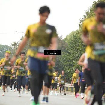 Runner Photo 6201547