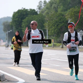 Runner Photo 6201555