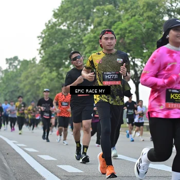 Runner Photo 6201564