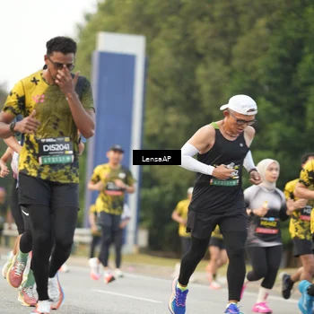 Runner Photo 6201567