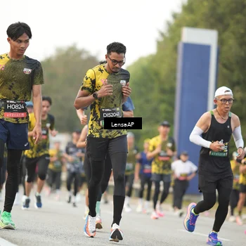 Runner Photo 6201593