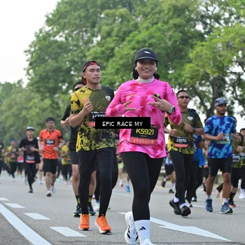 Runner Photo 6201602