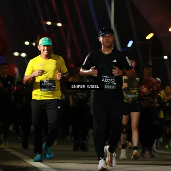 Runner Photo 6201647