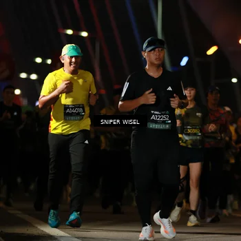 Runner Photo 6201648