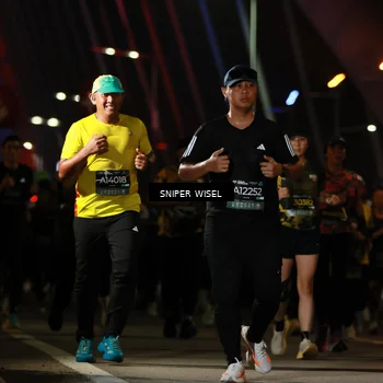 Runner Photo 6201649