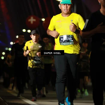 Runner Photo 6201697