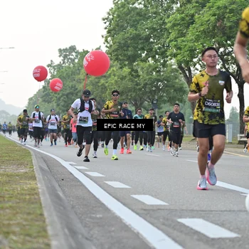 Runner Photo 6201777