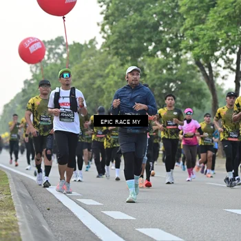 Runner Photo 6201812