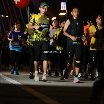 Runner Photo 6201843