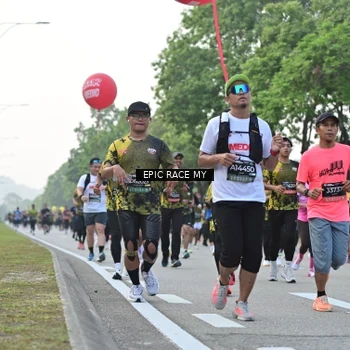 Runner Photo 6201855