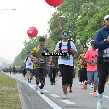 Runner Photo 6201856