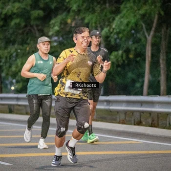 Runner Photo 6201873