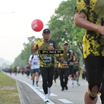 Runner Photo 6201891