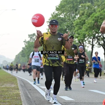 Runner Photo 6201924