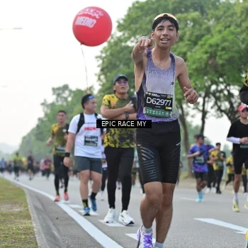 Runner Photo 6201925