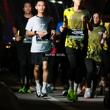 Runner Photo 6201935