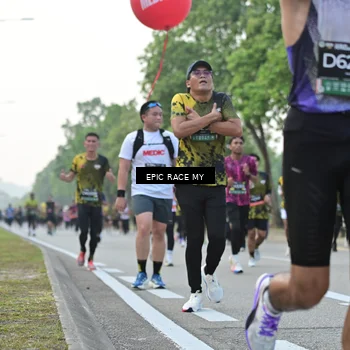 Runner Photo 6201994