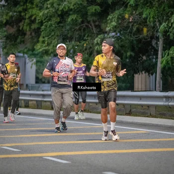 Runner Photo 6202050