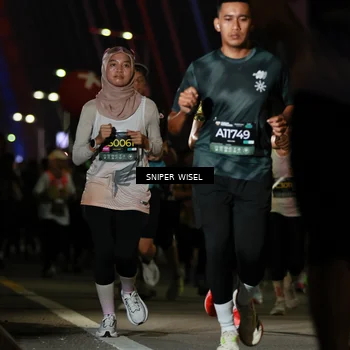 Runner Photo 6202057