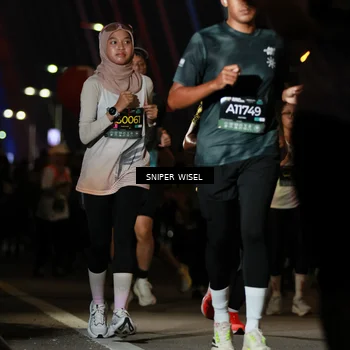 Runner Photo 6202072