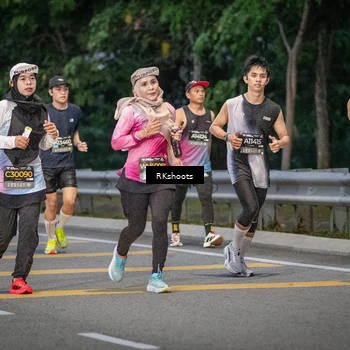 Runner Photo 6202099
