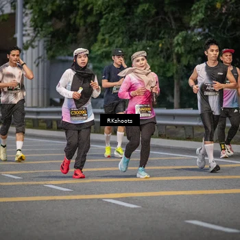 Runner Photo 6202100