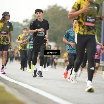 Runner Photo 6202286