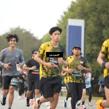 Runner Photo 6202346