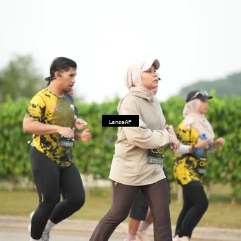 Runner Photo 6202348