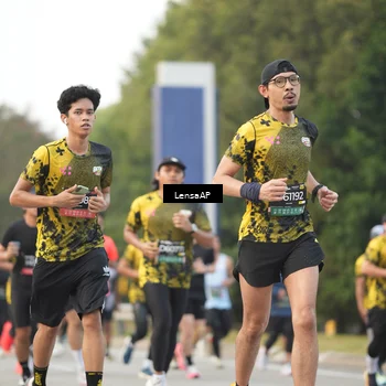 Runner Photo 6202350