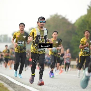 Runner Photo 6202372