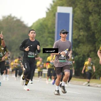 Runner Photo 6202445