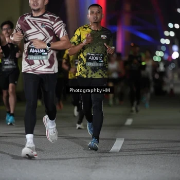 Runner Photo 6202449