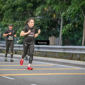 Runner Photo 6202457