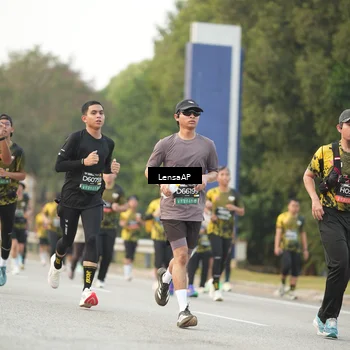 Runner Photo 6202474