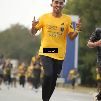 Runner Photo 6202477